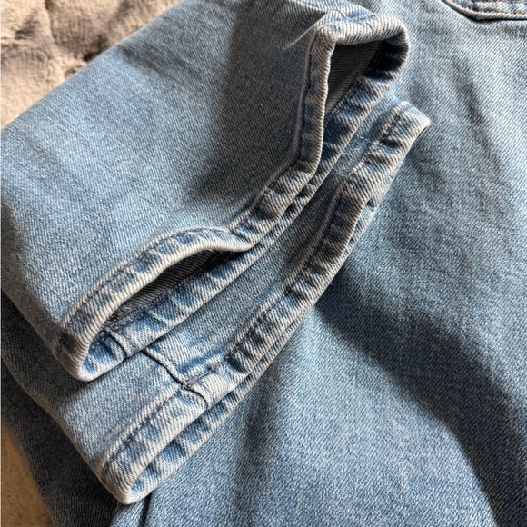 MOTHER Light Blue Denim Jeans with Pocket 'M' Stitch - Picture 3 of 7